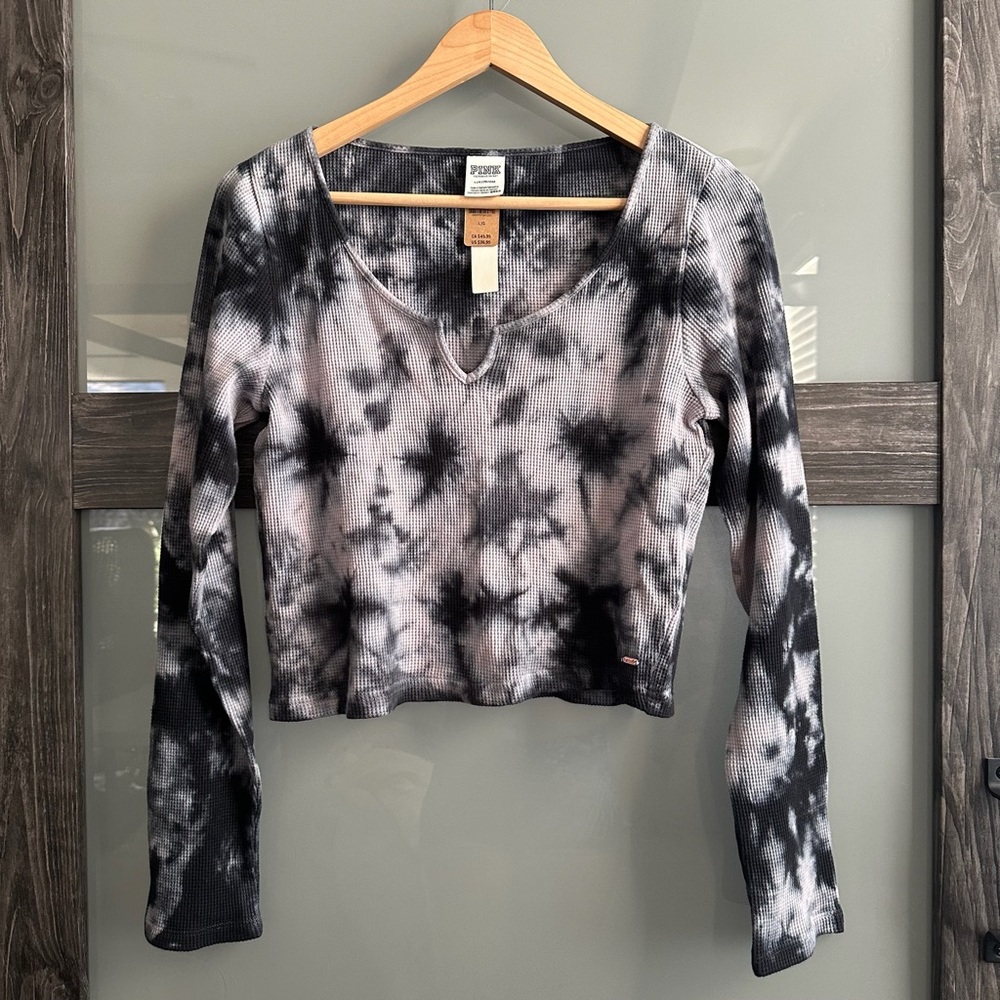 Victorias Secret Pink Thermal Crop Top - Women’s Small - Black & Pink Tie Dye